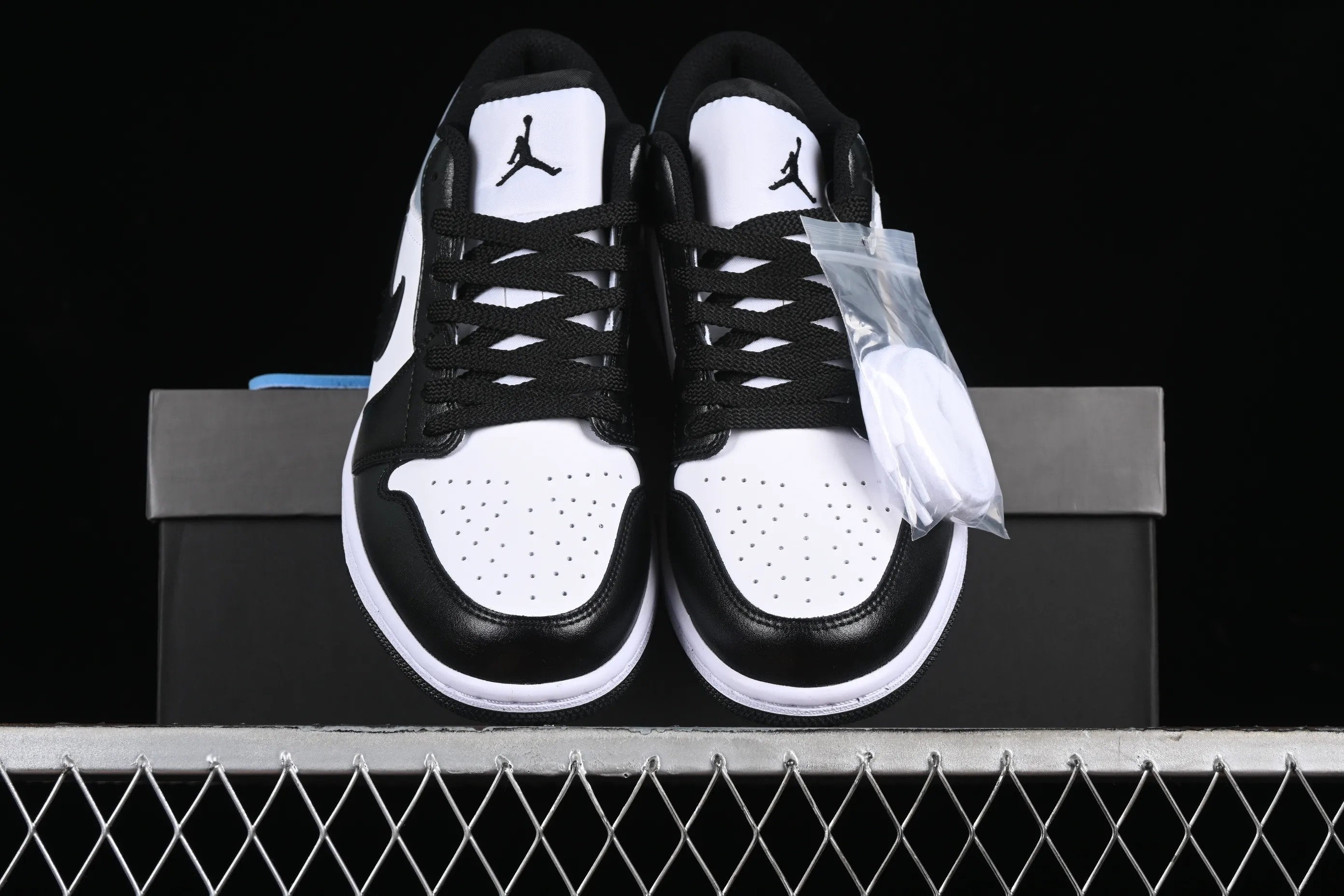 All categories Air Jordan Jordan series basketball shoes Air Jordan 1 Low Cost-effective version Air Jordan 1 Low AJ1 Joe 1 Santimes Laboratory Interstellar Exploration Land of Silence Low-top retro basketball shoes 553558-132